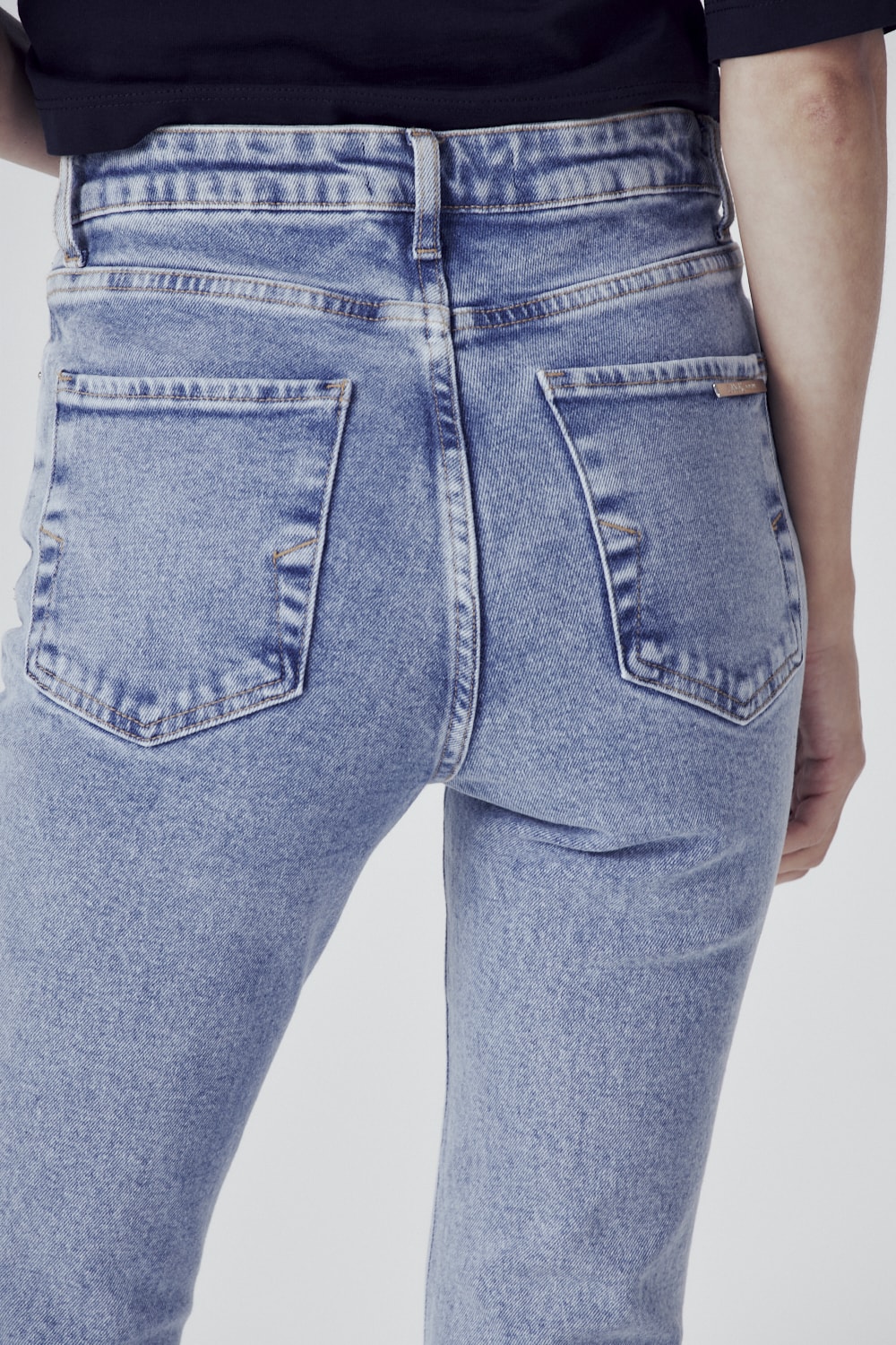 image_dbfb0a10-26de-4365-a7bf-523723360582