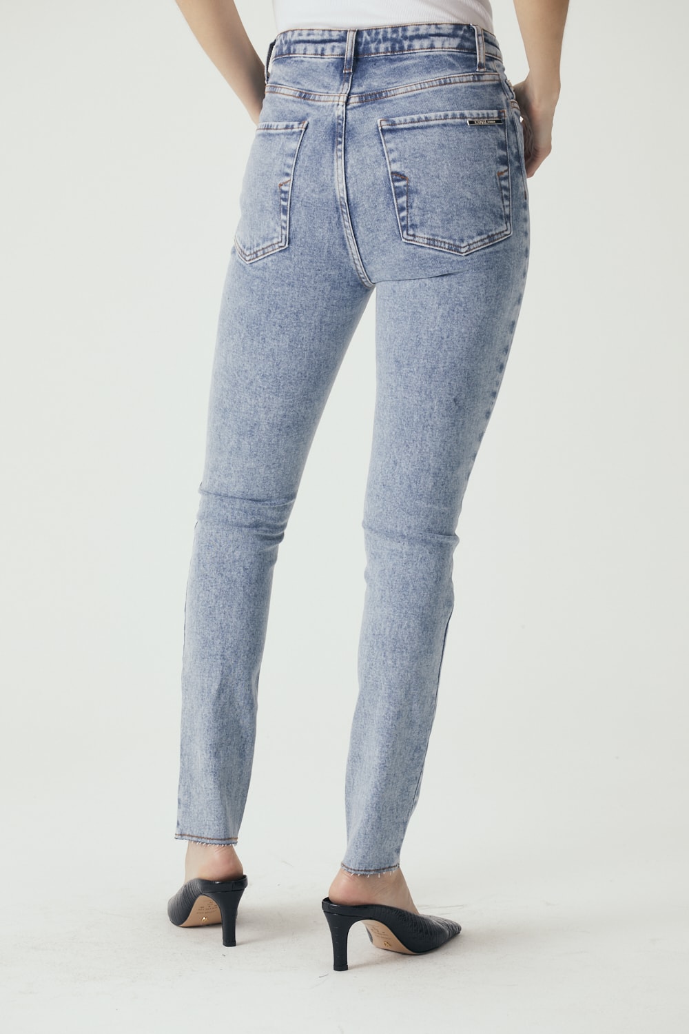 image_25b27477-5daa-4d99-8b82-b0a37b071db8