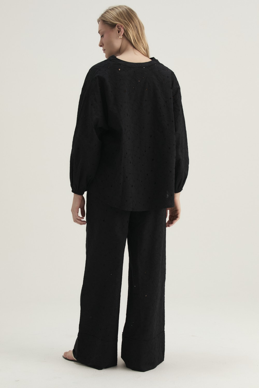 image_fdb9e6ae-b1f8-418a-a9d3-1d8aa4dae073