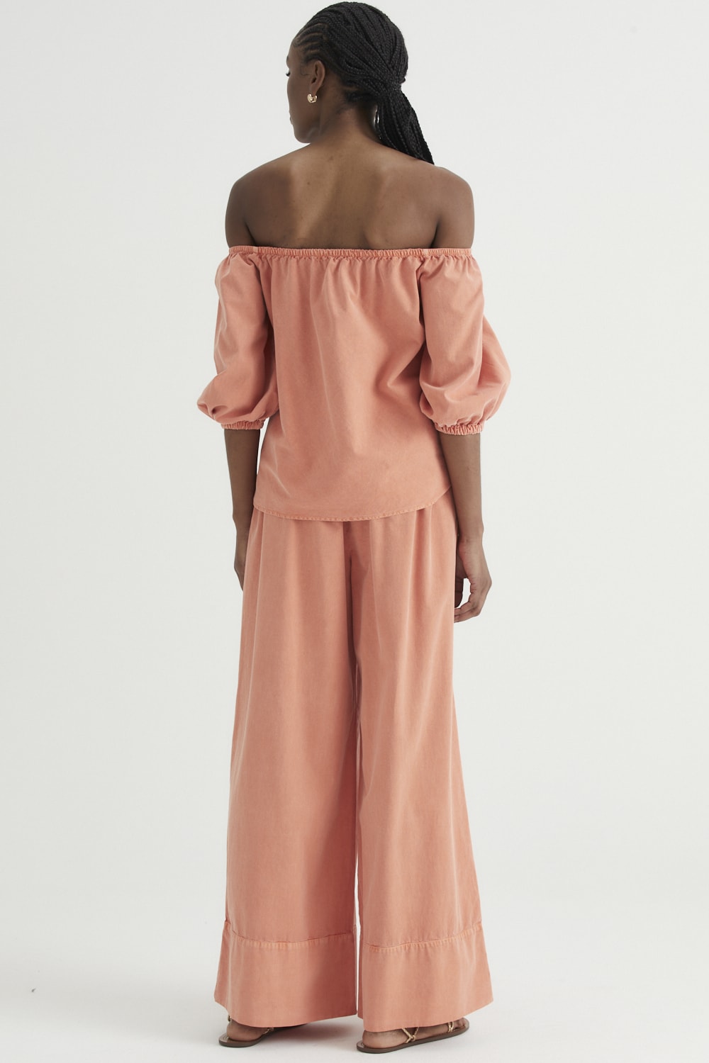 image_b318f54f-8fa8-4baa-8573-ec0280d2831a