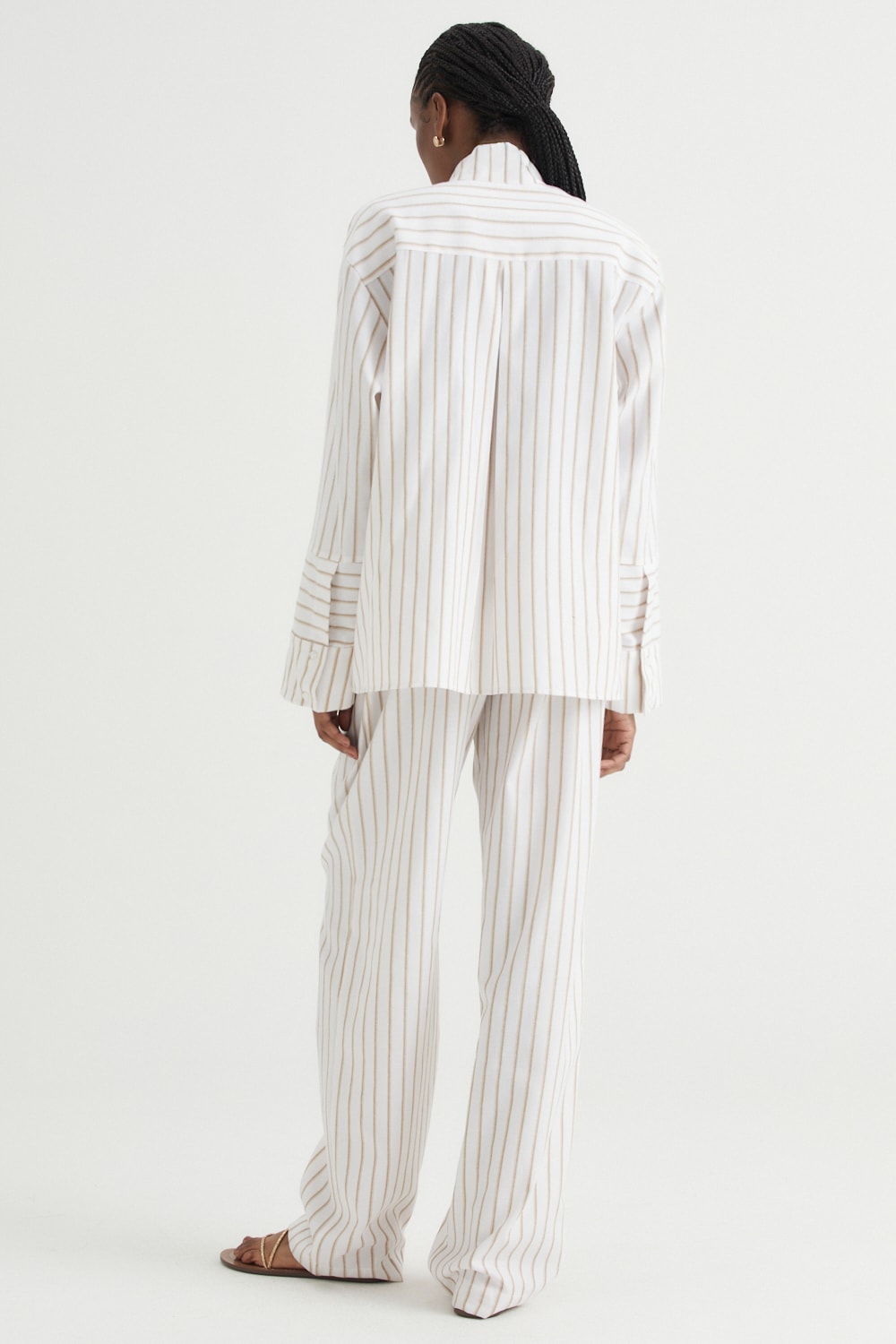 image_98a714c9-36bc-4810-821d-df99fcd6bd4a